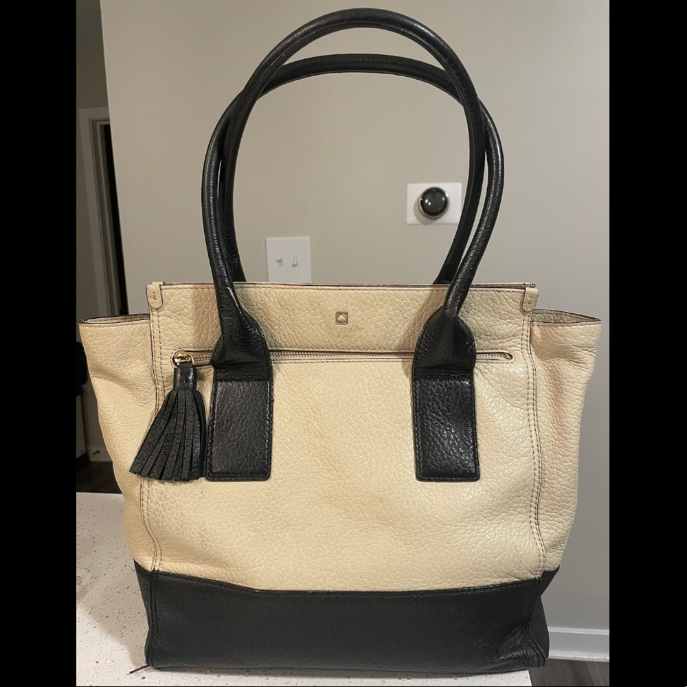 Lightly used Kate Spade leather tote bag - Picture 1 of 3